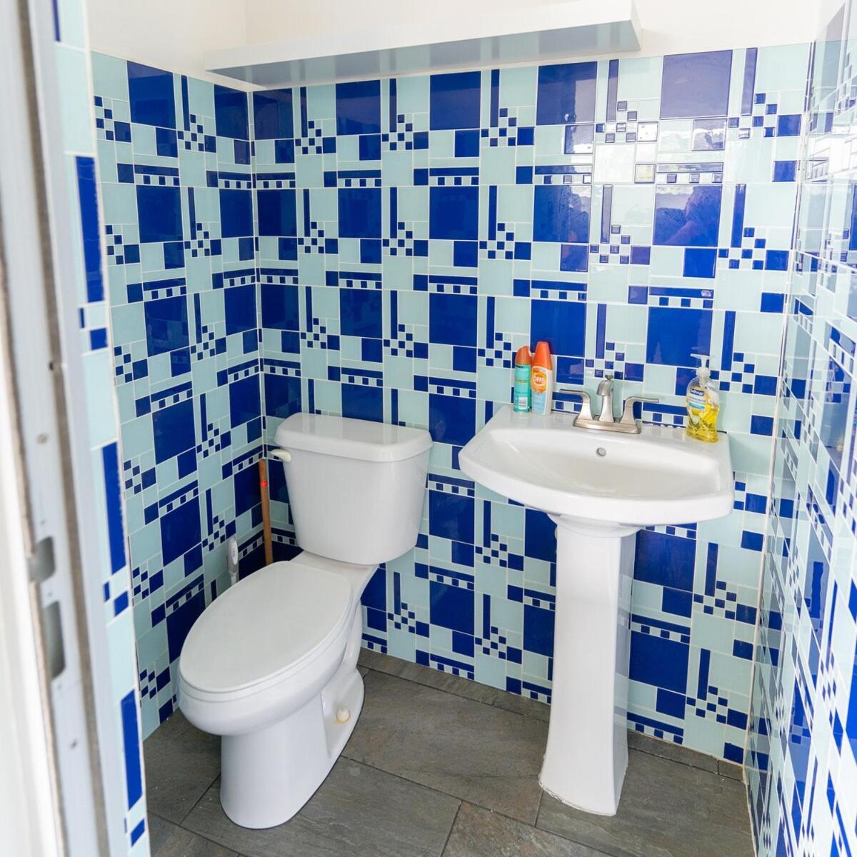Aquaville Dorado Moderna A Studio 7 エクステリア 写真